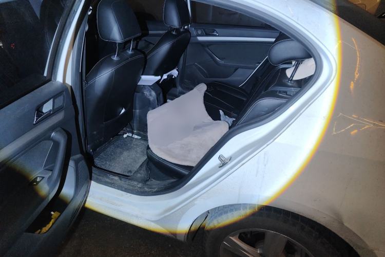 Used Volkswagen Lavida 2017 1.6L Manual Fashion Edition