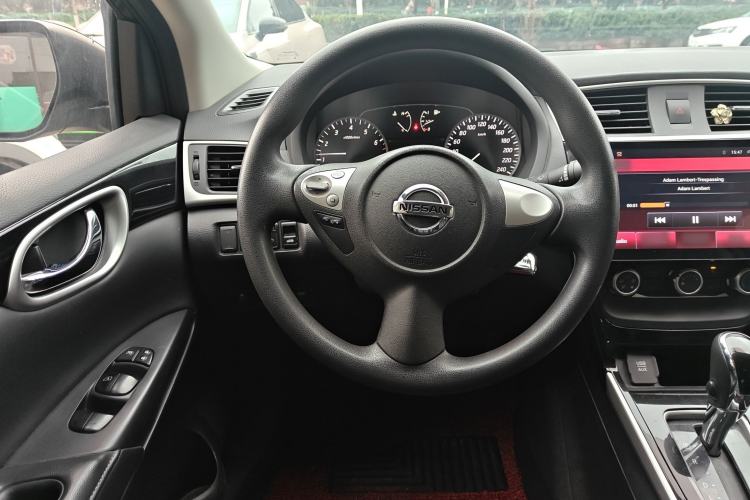 Used Nissan Sylphy 2018 1.6XV CVT Deluxe Edition Steering Wheel