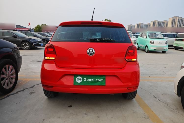 Used Volkswagen Polo 2016 1.6L Automatic Comfort Model
