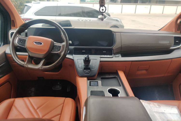 Used Juntian Black Warrior Youth 2025 2.0T Gasoline Top-of-the-Line Version Center Console