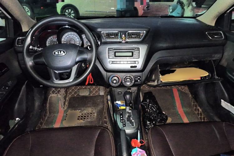 Used Kia K2 2012 Sedan 1.4L Automatic GLS Commemorative Edition Center Console