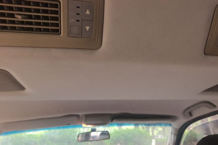 Used Jinbei Grace 2016 2.0L Standard Delivery Version