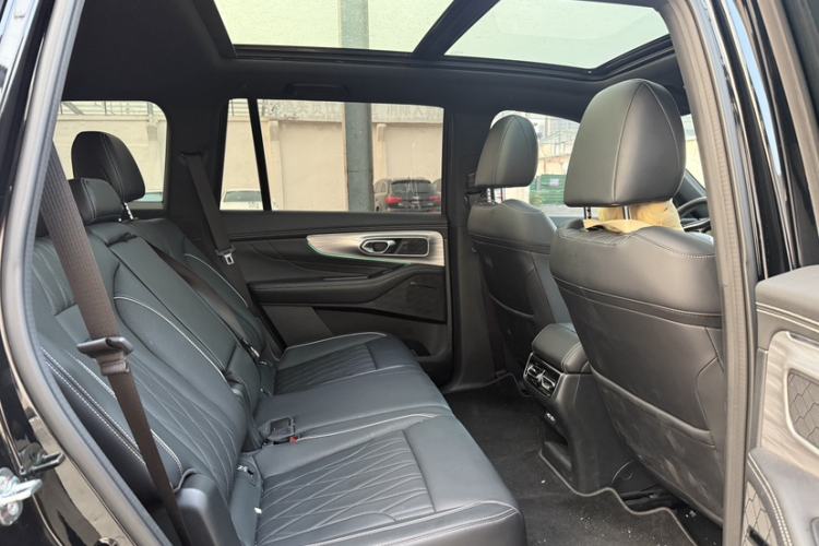 Used GAC Trumpchi GS8 2025 Linghang Series 2.0 TGDI Two-Wheel-Drive Luxury Edition 5 Seats
