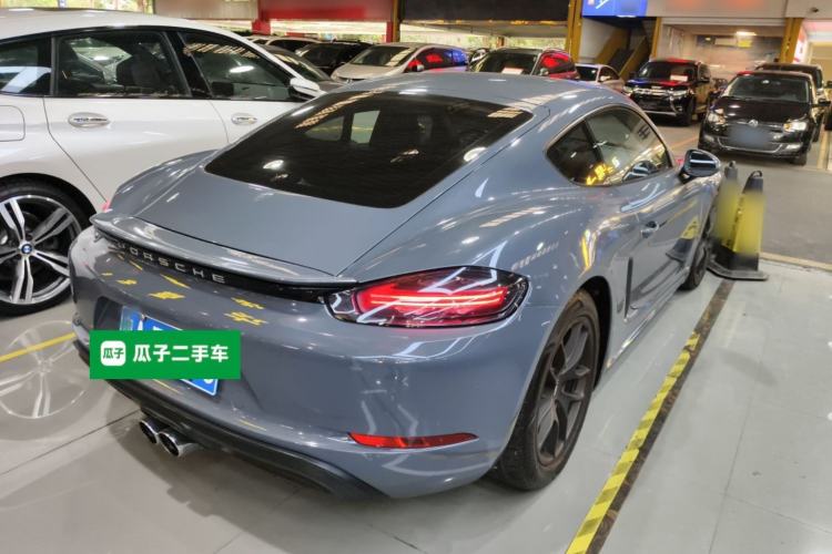 Used Porsche 718 2016 Cayman 2.0T
