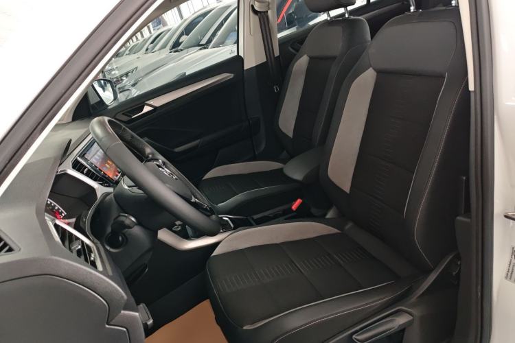 Used Volkswagen T-ROC 2020 230TSI DSG Two-Wheel Drive Advanced Version Left Front Seat