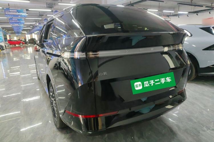 Used XPeng X9 2025 740 Ultra-Long Range Max Exterior 2