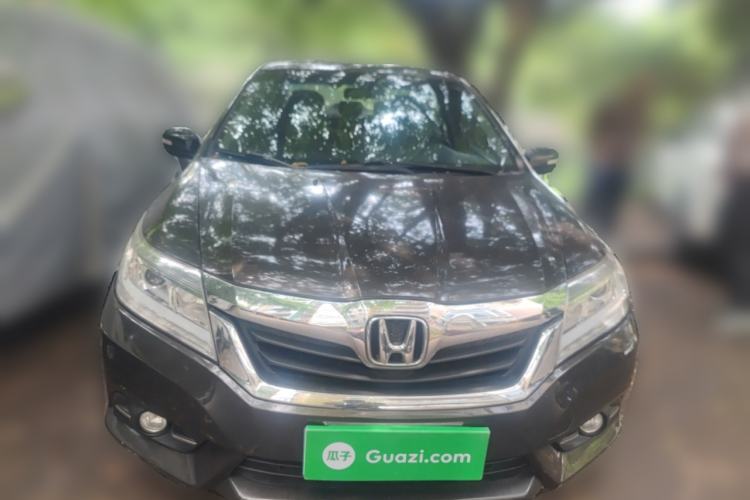 Used Honda Crider 2013 1.8L automatic luxury edition
