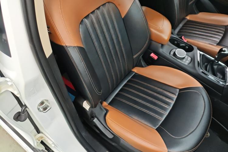 Used Soueast DX7 2016 1.5T Manual Triumph Edition