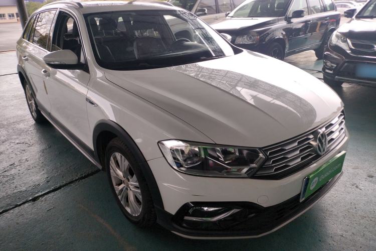 Used Volkswagen C-TREK 2017 230TSI DSG Comfort Version
