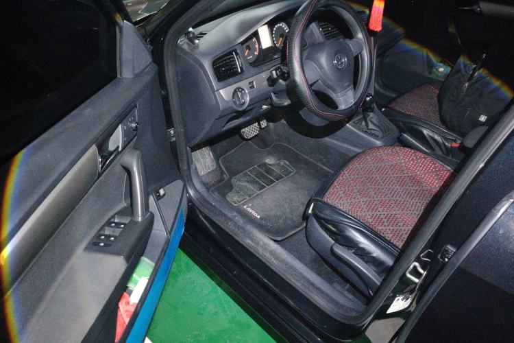 Used Volkswagen Lavida 2013 Revised Classic 1.6L Automatic Fashion Edition Driver Seat