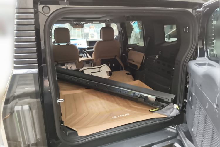 Used JETOUR Traveler 2023 2.0T All-Wheel Drive Conquer PRO Trunk