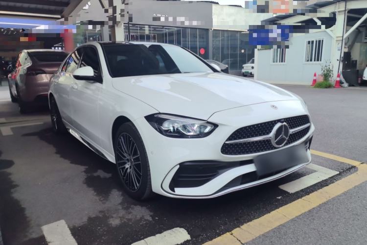 Used Mercedes-Benz C-Class 2024 Second Facelift C 260 L Sport Edition Front Right 45 Deg