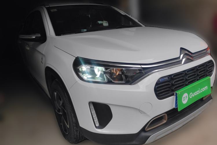 Used Citroen C3-XR 2019 230THP DCT ORIGINS Centennial Deluxe Edition Front Right 45 Deg