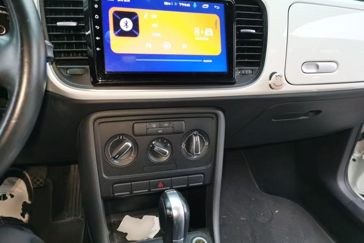 Used Volkswagen Beetle 2014 1.2TSI Fashion Edition Center Console