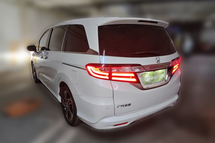 Used Honda Odyssey 2015 Revised Version 2.4L Supreme Edition