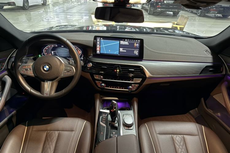 Used BMW 5 Series 2023 530Li Leading Model M Sport Package Interior 3