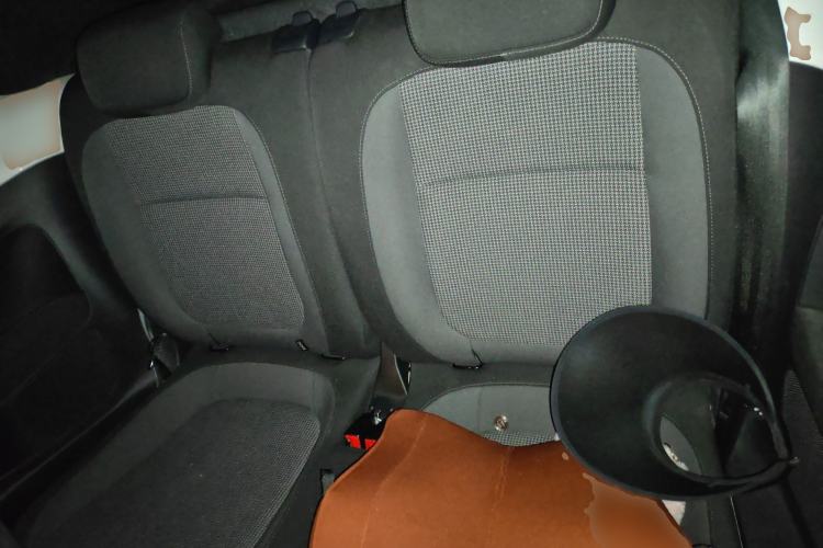 Used Volkswagen Beetle 2015 180TSI model
