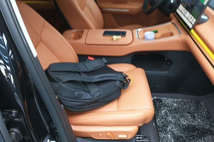 Used Leapmotor C16 2026 Extended-Range 280 LiDAR Zhizun Edition 6 Seats