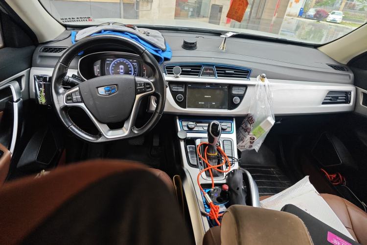 Used Geely Auto Emgrand X7 Sport 2016 1.8TD Automatic ZhiZun Version
