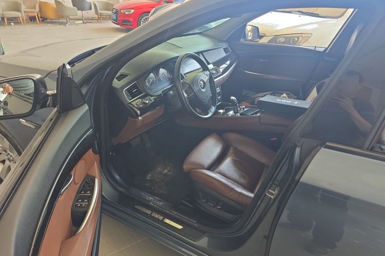 Used BMW 5 Series GT 2010 535i Leading Model Driver Seat