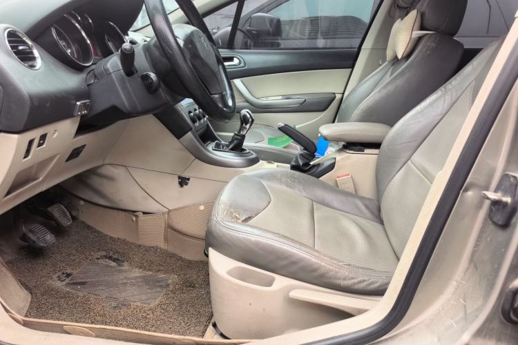 Used Peugeot 408 2011 2.0L Manual Comfort Edition
