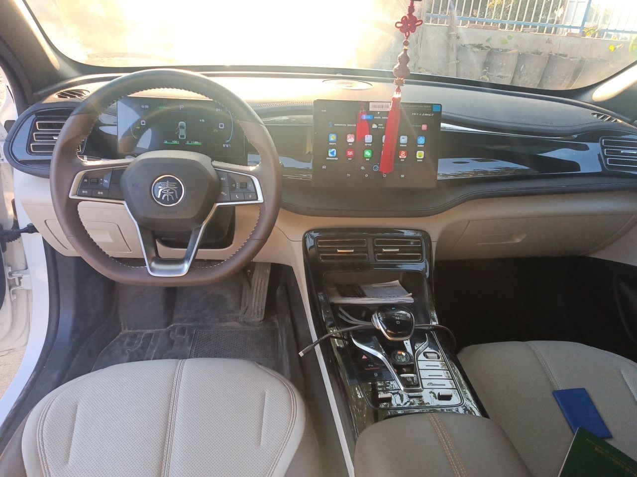 BYD Qin PLUS 2024 HONOR Edition DM-i 55KM Leading Model — снимка 9