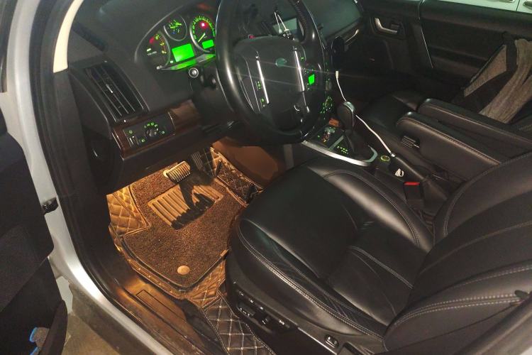 Used Land Rover Freelander 2 2011 3.2L i6 HSE Gasoline Edition
