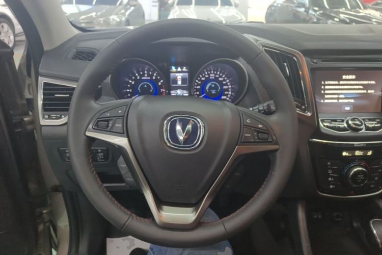 Used CHANGAN CS75 2016 1.8T Automatic Elite Model China IV Standard Steering Wheel