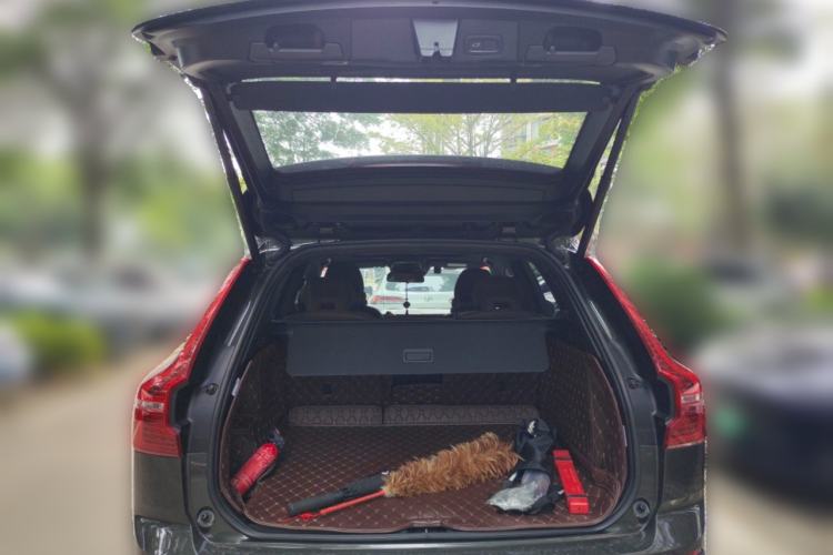 Used Volvo XC60 2021 T5 4x4 Smart Luxury Edition