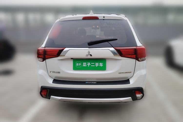 Used Mitsubishi Outlander 2018 2.0L Two-Wheel Drive Glory Edition 5 Seats