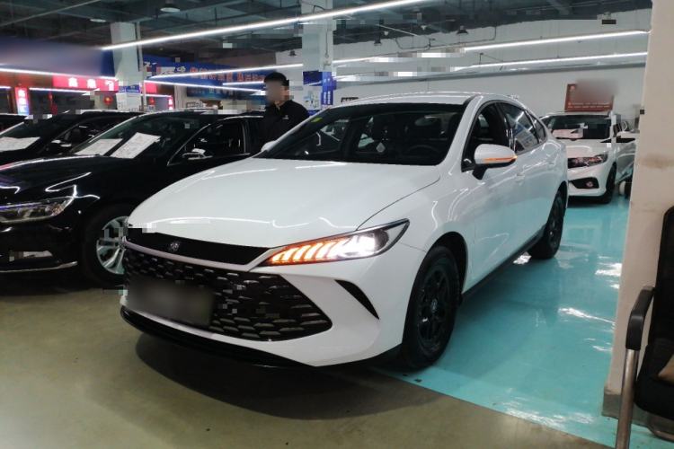 Used BYD Qin PLUS 2025 DM-i Smart Drive 55KM Leading Model