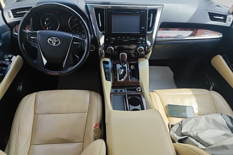 Used Toyota Alphard 2018 Revised Version 3.5L Luxury Edition
