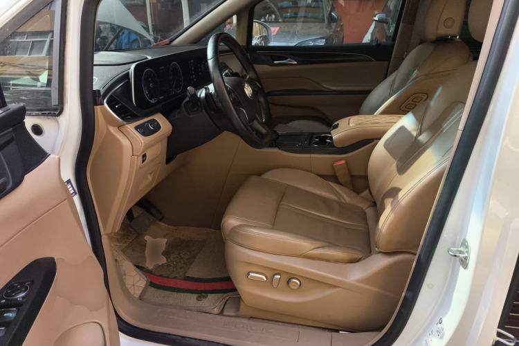 Used Buick GL8 2020 ES Land Cruiser 653T Luxury Model
