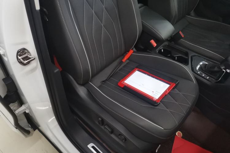 Used Volkswagen Tiguan L 2023 330TSI Automatic Two-Wheel Drive R-Line Enjoyment Edition
