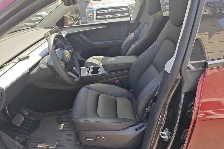 Used Tesla Model Y 2024 Rear-Wheel-Drive Version
