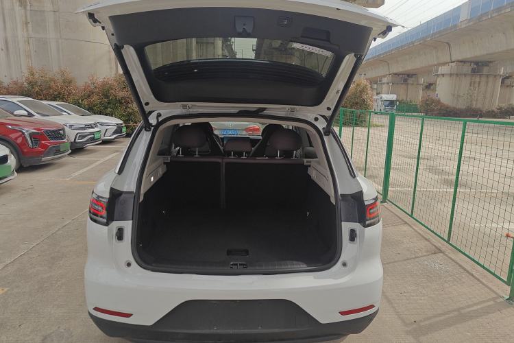 Used Leapmotor C11 2024 All-Electric 580 Luxury Edition Trunk