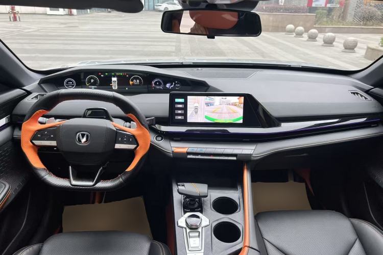 Used CHANGAN UNI-V 2022 1.5T Prestige Version
