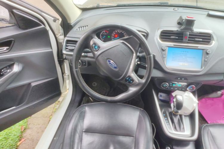 Used Ford Escort 2015 1.5L Automatic Fashion Model Steering Wheel