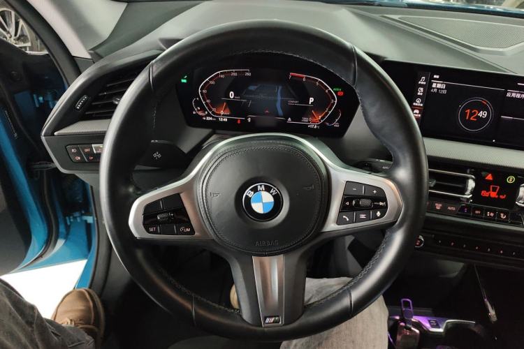 Used BMW 2 Series 2021 225i Four-Door Coupe M Sport Night Edition Steering Wheel