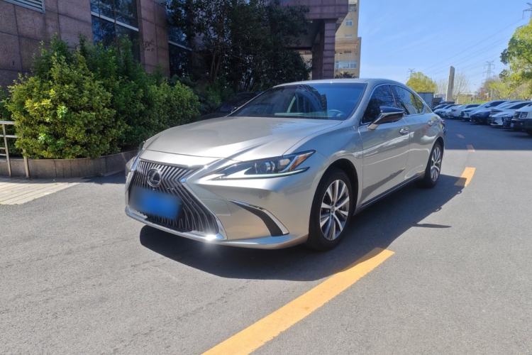 Used Lexus ES 2020 200 Excellence Edition