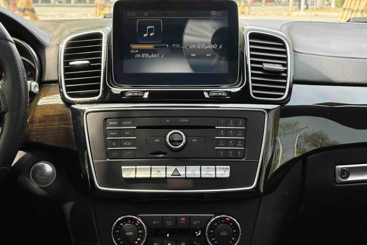 Used Mercedes-Benz GLS-Class 2017 GLS450 Middle East version
