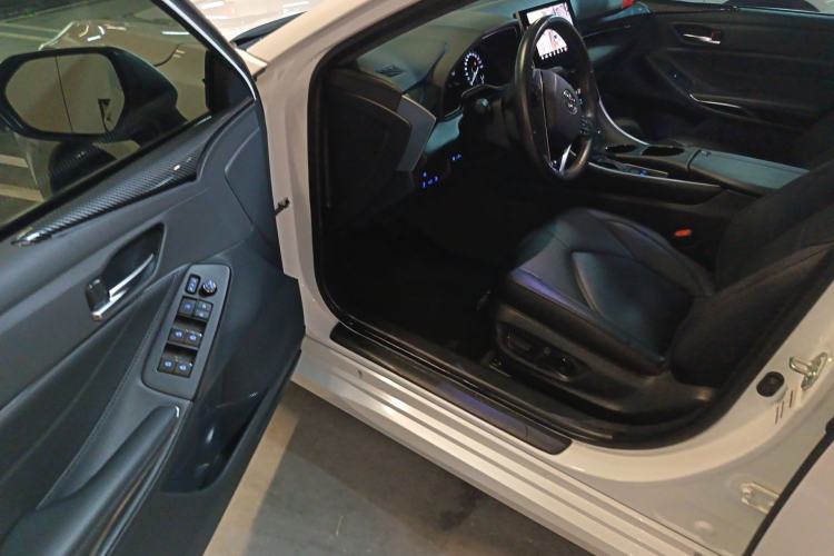 Used Toyota Avalon 2023 2.0L Premium Edition Driver Seat