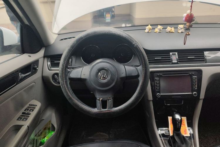 Used Volkswagen Bora 2014 1.6L Automatic Fashion Model