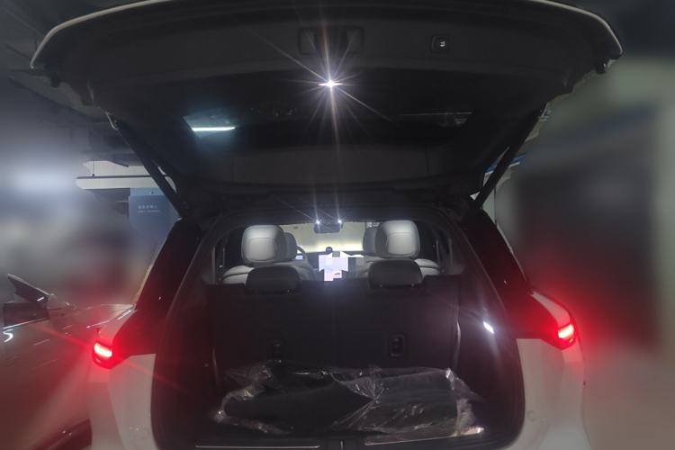 Used Nio ES8 2024 75 kWh Executive Edition
