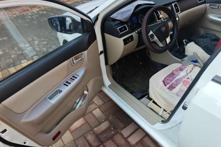 Used Geely Auto Ocean 2015 1.5L Manual Elite Model Driver Seat