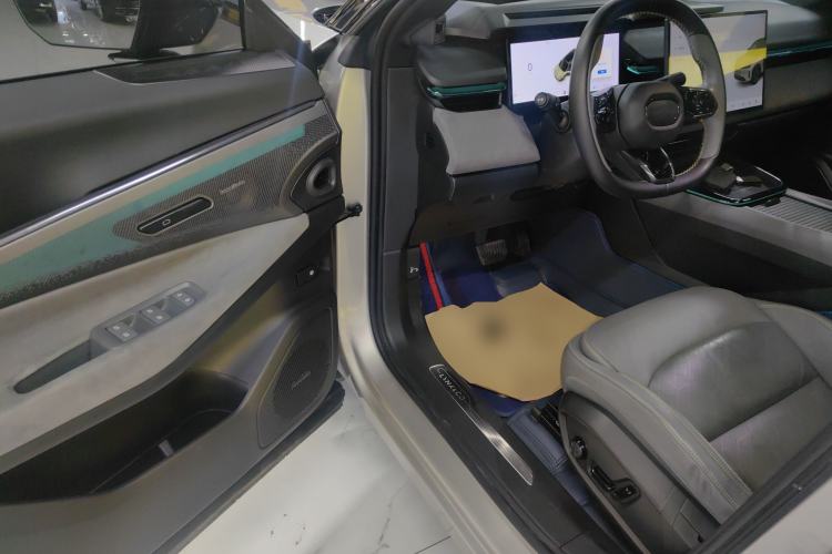 Used Lynk & Co 08 EM-P 2023 120km Long-Range Halo Driver Seat