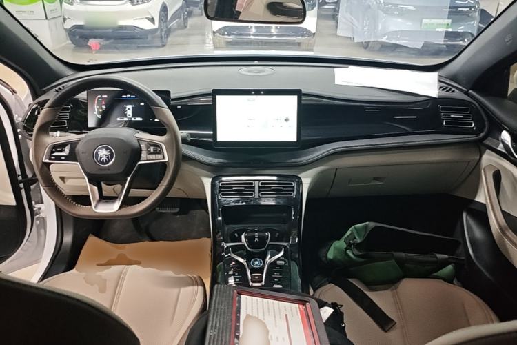 Used BYD Qin PLUS 2023 Champion Edition DM-i 55KM Leading Model
