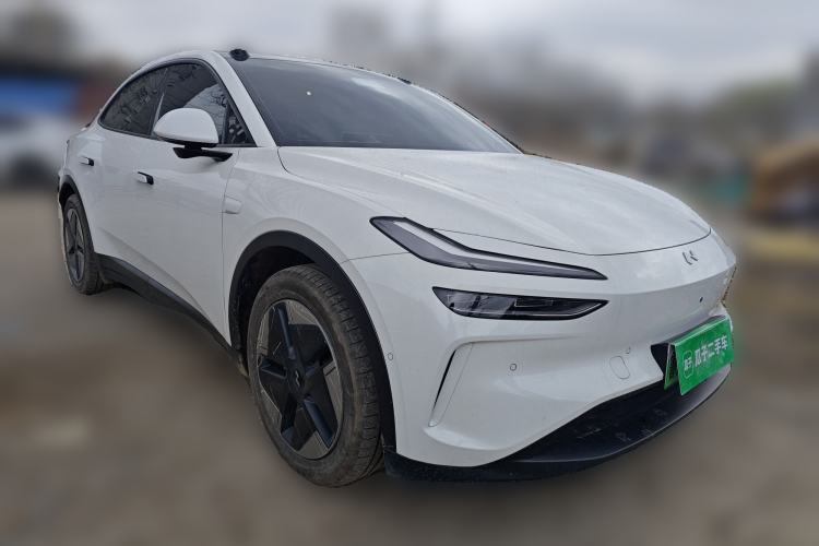 Used ONVO L60 2024 60 kWh Rear-Drive Version Front Right 45 Deg