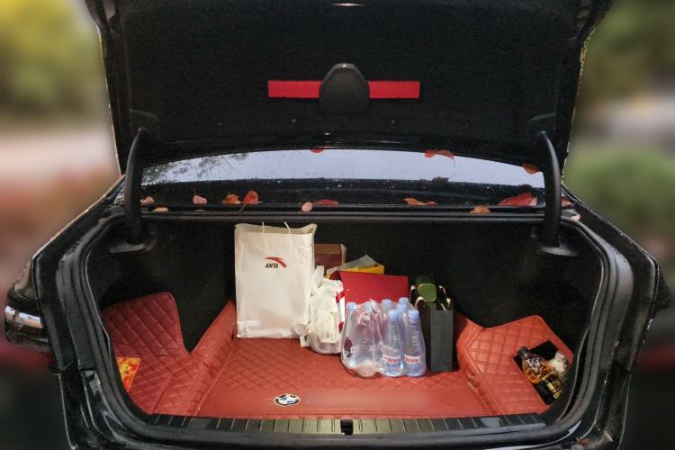 Used BMW 7 Series 2019 740Li Leading Model M Sport Package Trunk