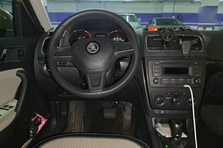 Used Skoda Yeti 2016 1.4TSI DSG Advanced Edition Steering Wheel